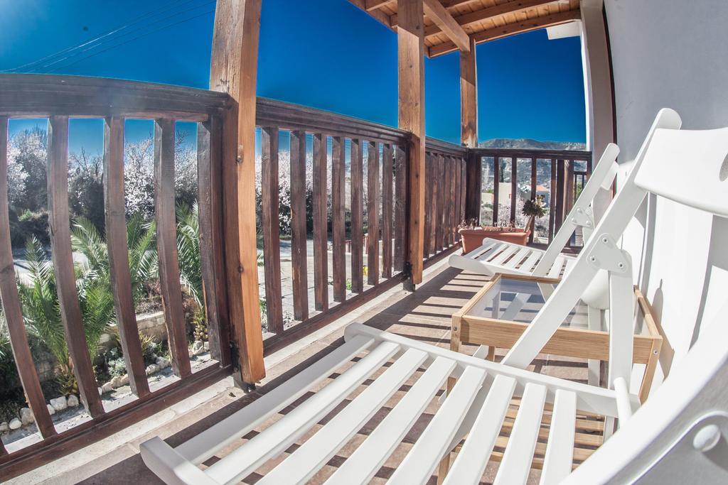 Lania Royal Oak House By Trulycyprus Villa Exterior photo